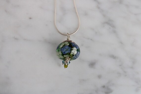 Hand blown Italian art glass bauble pendant on st… - image 7