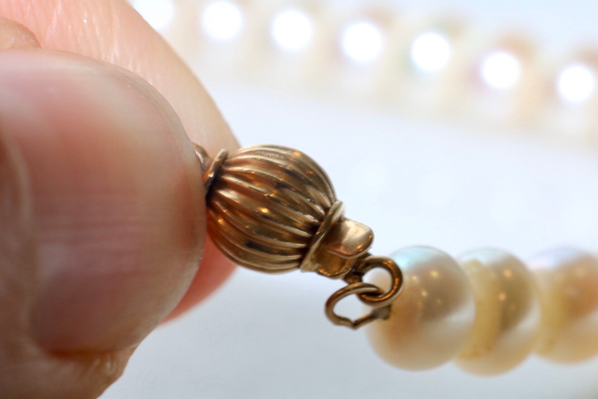 Exquisite Uniform Natural Pearl Necklace With 14K Gold