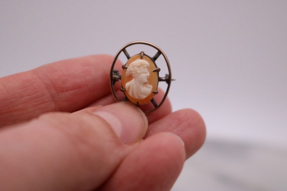 Tiny Art Deco openwork carved shell cameo pin bro… - image 7