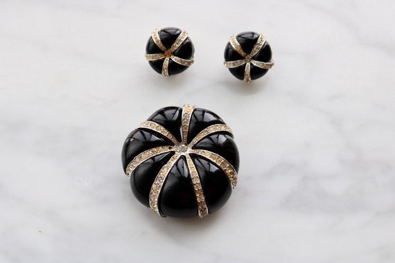 Kenneth Lane vintage large brooch and clip earrin… - image 1