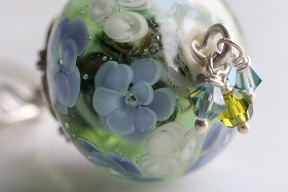 Hand blown Italian art glass bauble pendant on st… - image 4