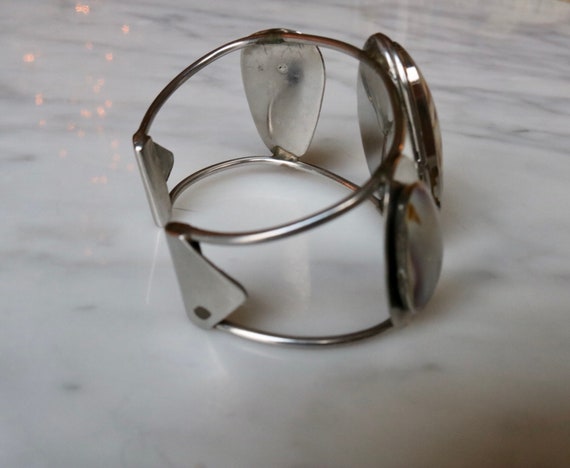 Large cabochon shell cuff bracelet - image 5