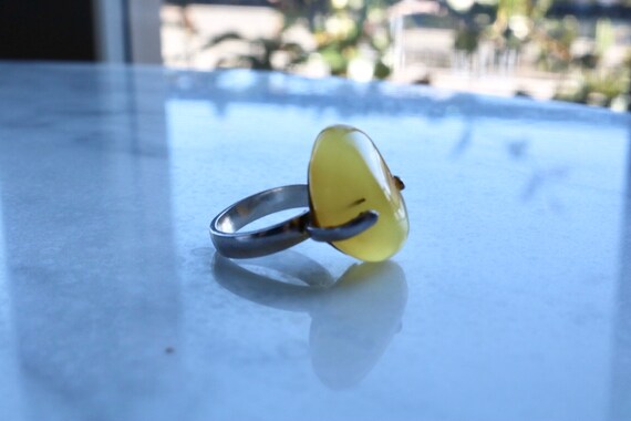 Butterscotch Baltic amber statement ring set in s… - image 2