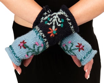 Hand Made 100% Merino Wool Knitted Hand Embroidered Design Snowboard Fingerless Mittens Convertible Gloves Skiing Texting Arm Warmers Gloves