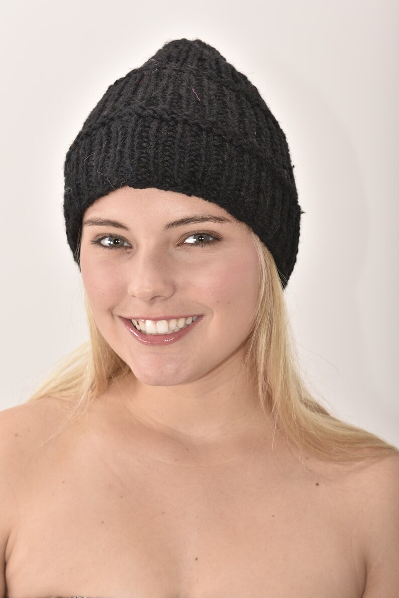 Hand Knitted 100/% Merino Wool Snowboard Ski Himalayan Slouchy Beanie Polar Fleece Lined Woolen Stocking Cap Womens Winter Hat-Grey Black