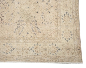 Ivory Oversized Vintage Turkish Wool Rug 9x12 / Distressed Floral Carpet / Elegant Living Room