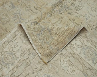 Handwoven Turkish Wool Rug 7x10 / Beige Vintage Carpet / Faded Floral