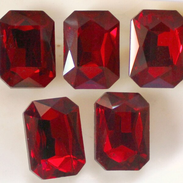 10 Pcs Garnet Red Glass Octagon Rhinestones With Silver Foiled Backs - 18x13mm