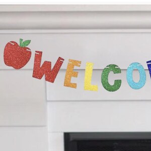 Felt Pencil Garland for Back to School, Teacher Desk and Classroom Decor, First Day of School Picture, Great for Kindergarten or 1st Grade