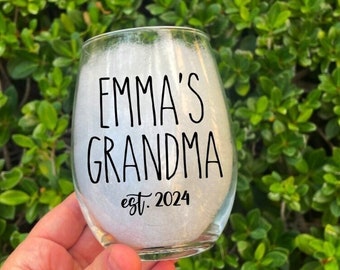 Mama Mug, New Mom Gift Ideas, First Time Mom Gift, New Grandma Gift, mom wine glass, Mothers day 2024, Mothers day gift, mothers day glass