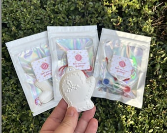 Christmas craft kit-paint your own Christmas decor-paint your own christmas tree santa snowman-Christmas Eve box fillers-activity