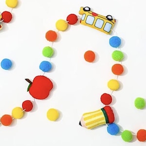 Felt Pencil Garland for Back to School, Teacher Desk and Classroom Decor, First Day of School Picture, Great for Kindergarten or 1st Grade