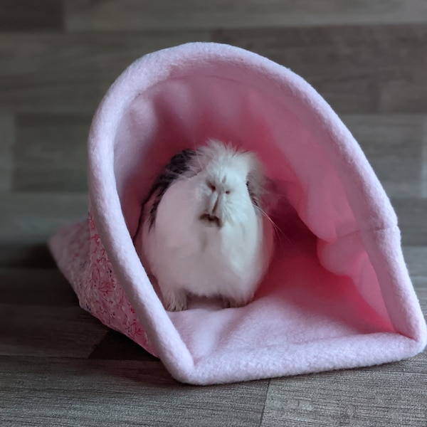 Guinea Pig Bed / Pigloo / Fleece Bed [Pink]