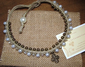 "Mystique" necklace in linen macramé, bronze beads, pearly and crystal beads and bronze-colored cross pendant