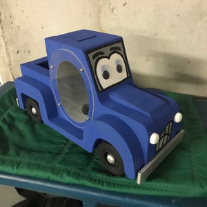 Pickup truck piggy bank image 2