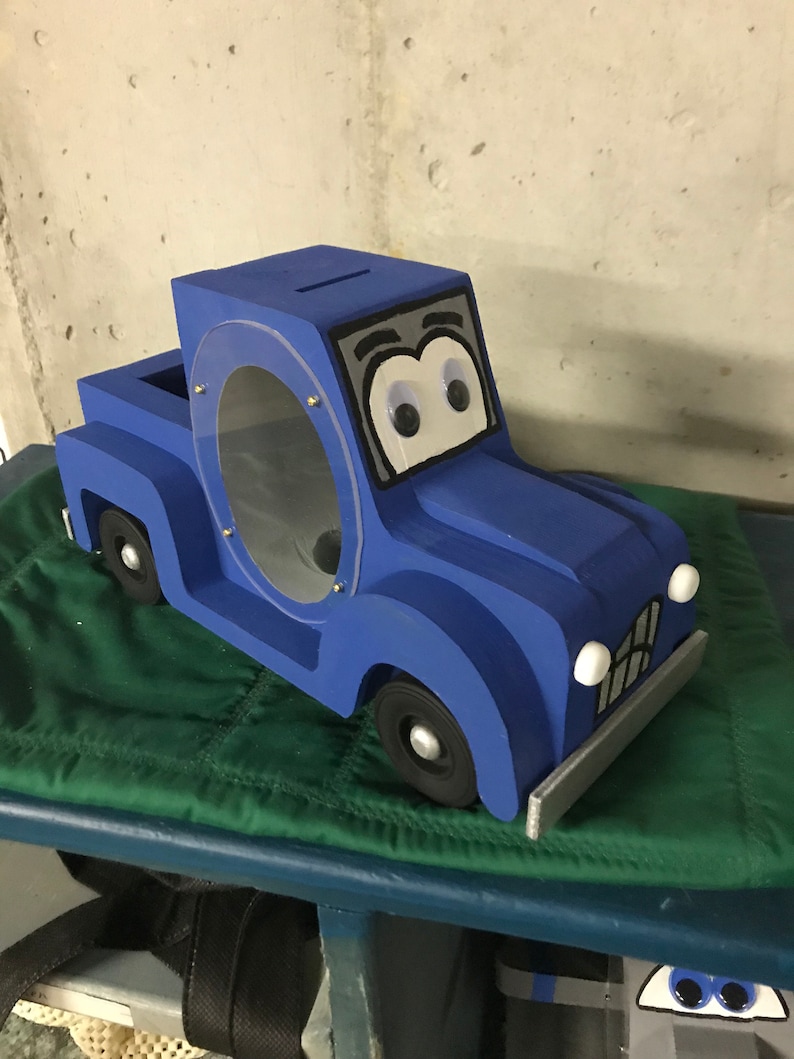 Pickup truck piggy bank image 2