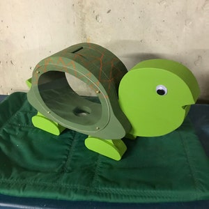 Turtle wooden piggy bank