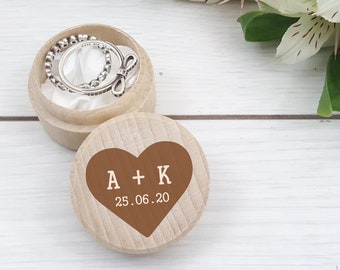 Wedding Ring Box - Wooden Ring Box -  Personalised Ring Box - Ring Bearer Box - Couple Ring Box - Round Ring Box