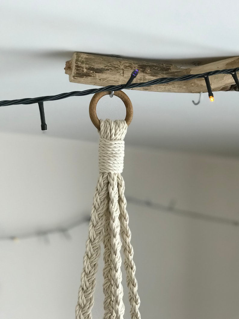 boho style pot holder plant hanging Macrame plant hanger