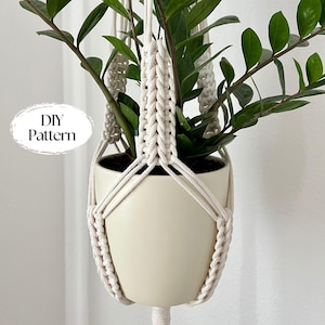 Patron PDF d'un élégant cintre en macramé pour plantes - Téléchargement instantané pour une décoration éclectique de jardin ou de porche - Cadeau idéal pour les amoureux des plantes