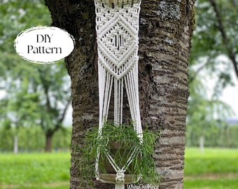 DIY Macrame plant hanger, geometric wall plant hanger PDF Pattern, macramé pattern beginner, DIY macrame, step by step, how to plant hanger