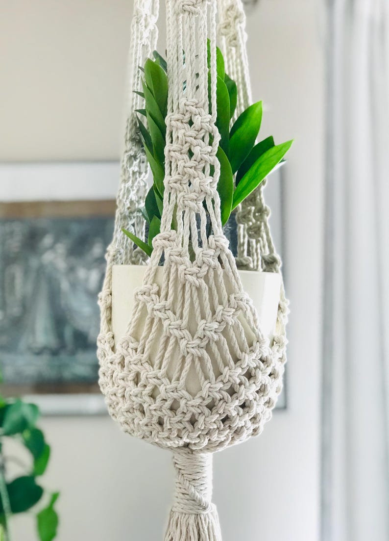 Elegant Macramé Plant Hanger DIY Pattern - Stylish Boho Home Decor ...