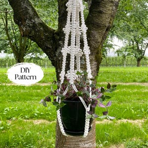 Portavaso in macramè senza nappa sul fondo. Portavaso bohémien senza coda. Regali fatti a mano per gli amanti delle piante. Download immediato.