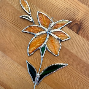Lily Stained Glass Flower Stem, Plant Stake