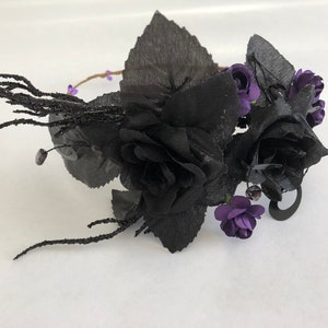 Black rose crown, Gothic flower crown , Halloween hairpiece, Dark Queen crown, goth headband