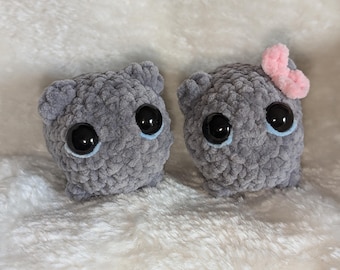 Smutny chomik mem Amigurumi pluszowe wypchane zwierzę