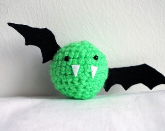 Bat Keychain , Amigurumi Bat, Bat Charm, Handmade Charm, Amigurumi crochet, several colors