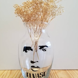 EP Inspired Vase ~ Presley ~ Valentine's Day ~ Graceland ~ Personalized Vase ~ Nashville ~ Elvase Gifts ~ Flowers ~ Hound Dog ~ Love