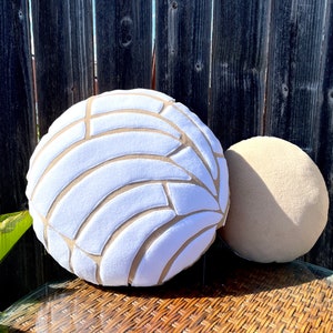 White Concha bread pillow, X-Large Pan Dulce Concha, White Concha Pillow, Concha mexican decor, mexican concha bread, food pillow, latina