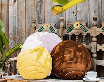 New Thick frosting Pan Dulce Concha pillow, Concha pan pillow xxl 20", Mexican food pillow, Pan dulce bread huge Mexican pan dulce concha,