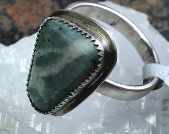 Mariposite Jewelry, Artisan ring, Boho ring, Sterling Silver ring, Rustic ring, Raw Stone Ring, Green ring