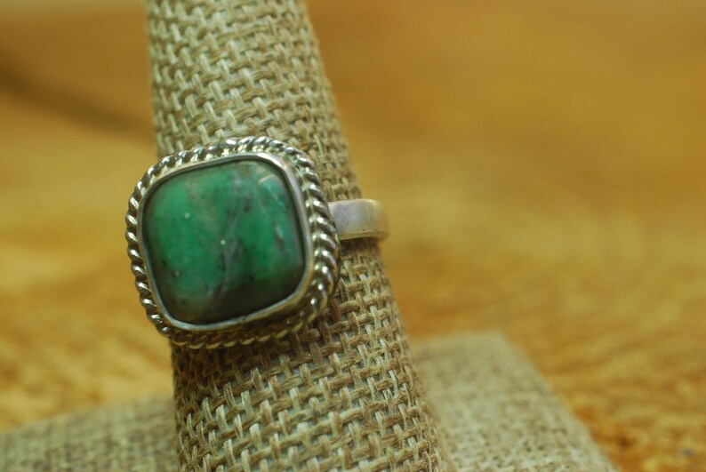 Mariposite Stone ring