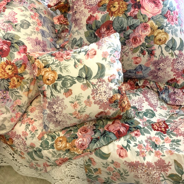 Vintage decorative pillow made with Ralph Lauren Allison floral fabric , Ralph Lauren shabby chic ,14” x 14” accent throw , decor cushion