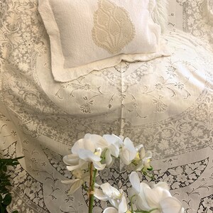 Matouk  square cushion pillow , crochet appliqué, white cotton ruched texture fabric , farmhouse , heirloom fine decor pillow