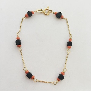 14k geelgouden baby azabach armband, baby azabach armband en koraal armband
