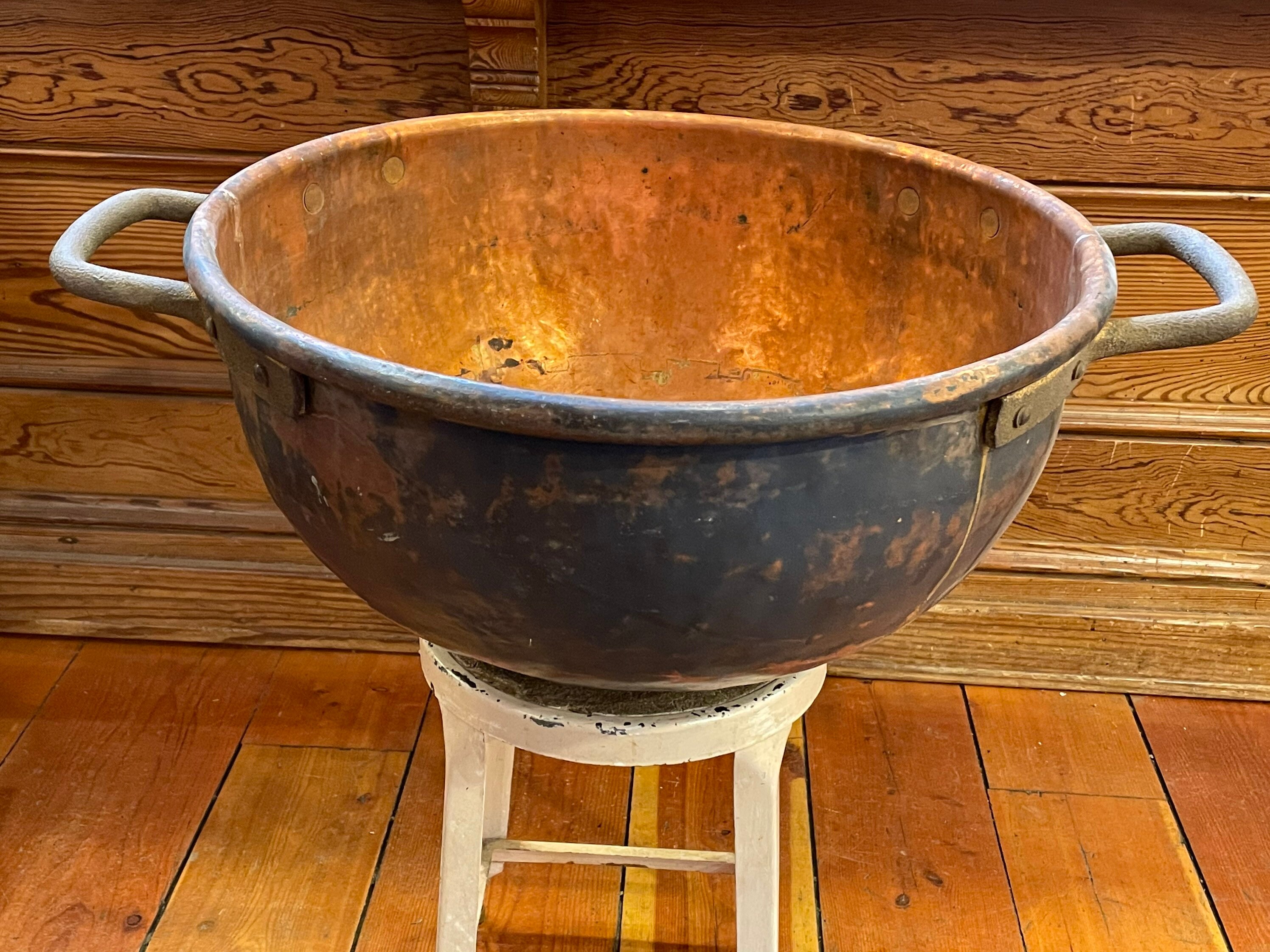 Farmhouse Antique Pot Hammered Copper Candy Kettle, Cauldron