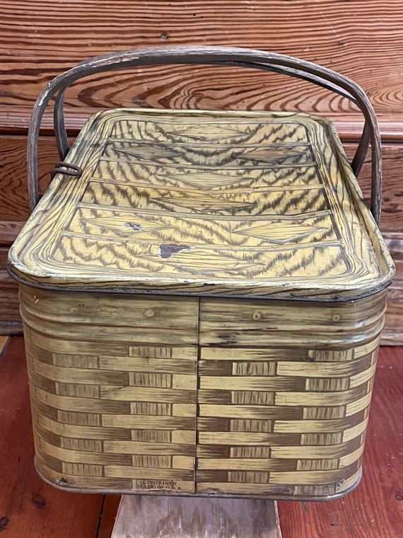 Authentic Vintage 1940's 1950's Tin Picnic Basket W… Gem