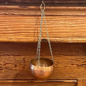 Authentic Vintage 1950's Hanging Round Copper Cup/Pot With Brass Chain - Use as Candle Holder, Bird Feeder, Planter Original Patina