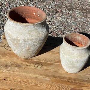Maceteros/urnas de terracota natural hechos a mano estilo Vicolo en 2 tamaños - Estilo rústico europeo