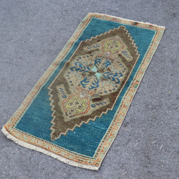 turkish aztec rug vintage rug FREE SHIPPING 1.6 x 3.5 ft anatolian rug doormat rug small rug frontdoor rug bathroom rug area  rug No 5847