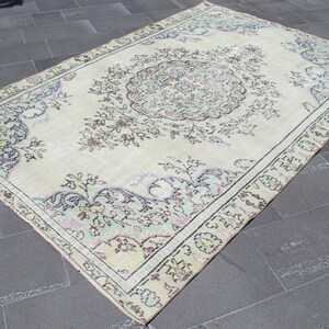 Turkish area rug, Vintage rug, 5.6 x 8.9 ft, Home decor, Oriental rug, Organic wool rug, Bedroom rug, Boho rug, Carpet, Area rug, SRD0478
