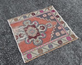 Oushak rug, Natural wool rug, Turkish rug, Aztec rug, Bohemian rug 2.9 x 3.0 ft Vintage rug, Handmade rug, Small size rug, SRD2320