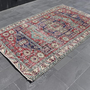 worn turkish rug, oriental rug, turkey vintage rug, turkish rug 5.4 x 8.7 ft Free Shipping, area rug, rustic rug, boho decor rug SRD2632
