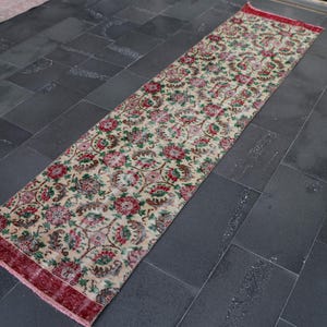 Runner rug, Turkish vintage area rug, Hallway rug, Handmade rug, Bohemian rug, Home decor rug, Oushak rug, Wool rug 2.4 x 9.7 ft SR11385