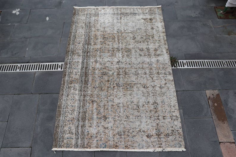 Pale Color Vintage Area Rug 4 1 X 7 6 Feet Bohemian Rug Etsy