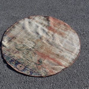Pale orange rug, Vintage circle rug, Turkish round rug, Small area rug, Doormat rug, Boho home decor, Oriental rug, Rug 3.3 x 3.3 ft SR9005
